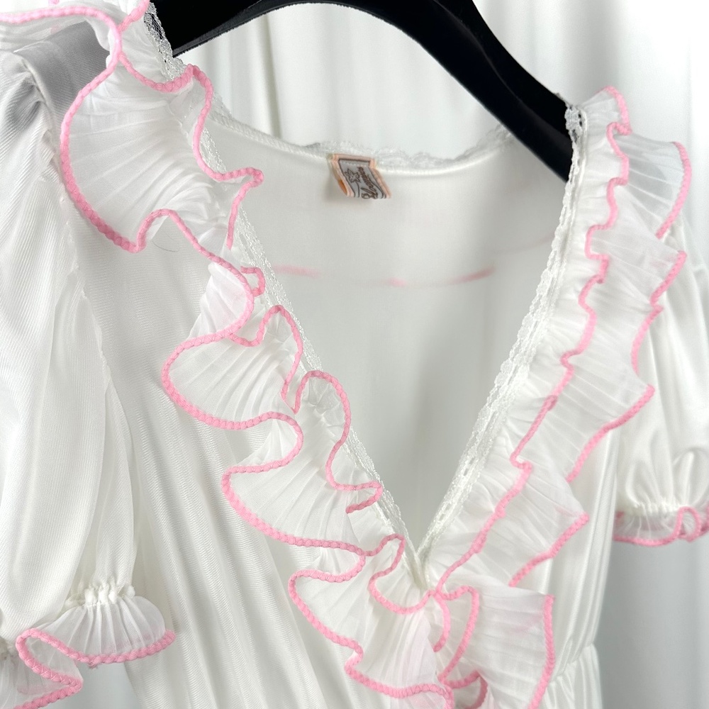 Vintage Bloomies Ivory Ruffle Nightgown Romantic Maxi Small - Picture 9 of 16